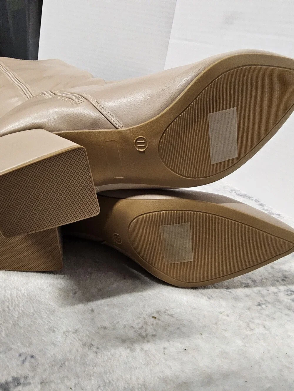 Customer Return Size 11 Knee-High Pointed Toe Block Heel Boots - Nude